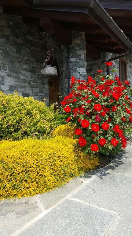 Appartamento Fleur Des Neiges Aosta Exterior foto